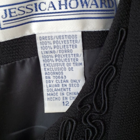 Dress - Picture 4 of 4